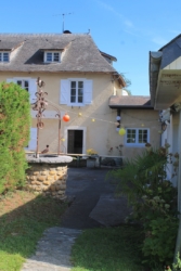 Chemin dallé du coq en pâte Chemin dallé du coq en pâte